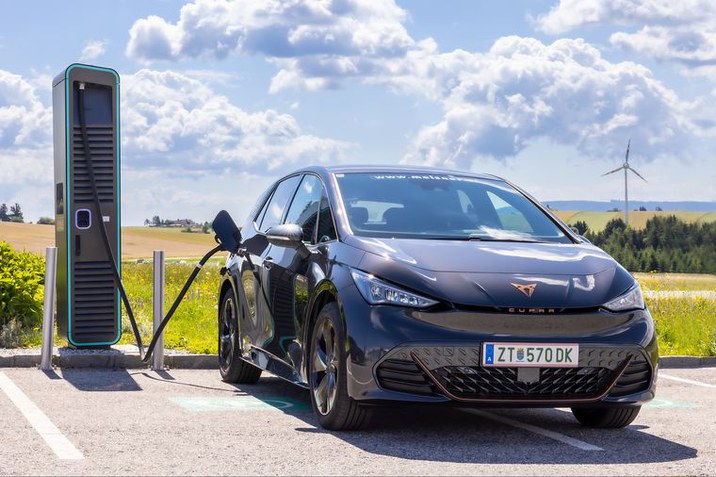 Cupra Born Ladestation